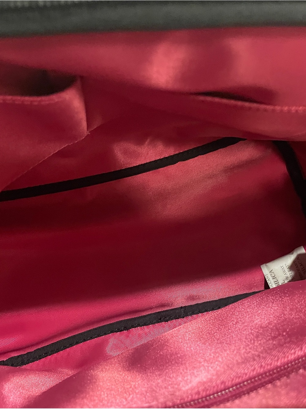 Black and Hot Pink Hello Kitty Loungefly Quilted Dome Satchel Handbag - Picture 7 of 9